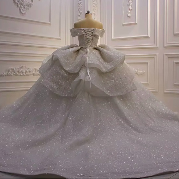 Sparkling White Dress - Picture 4 of 6